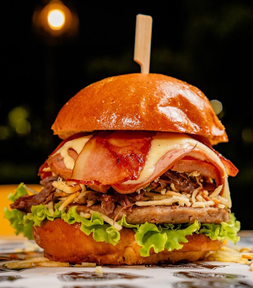 MEGACAPIBURGUER